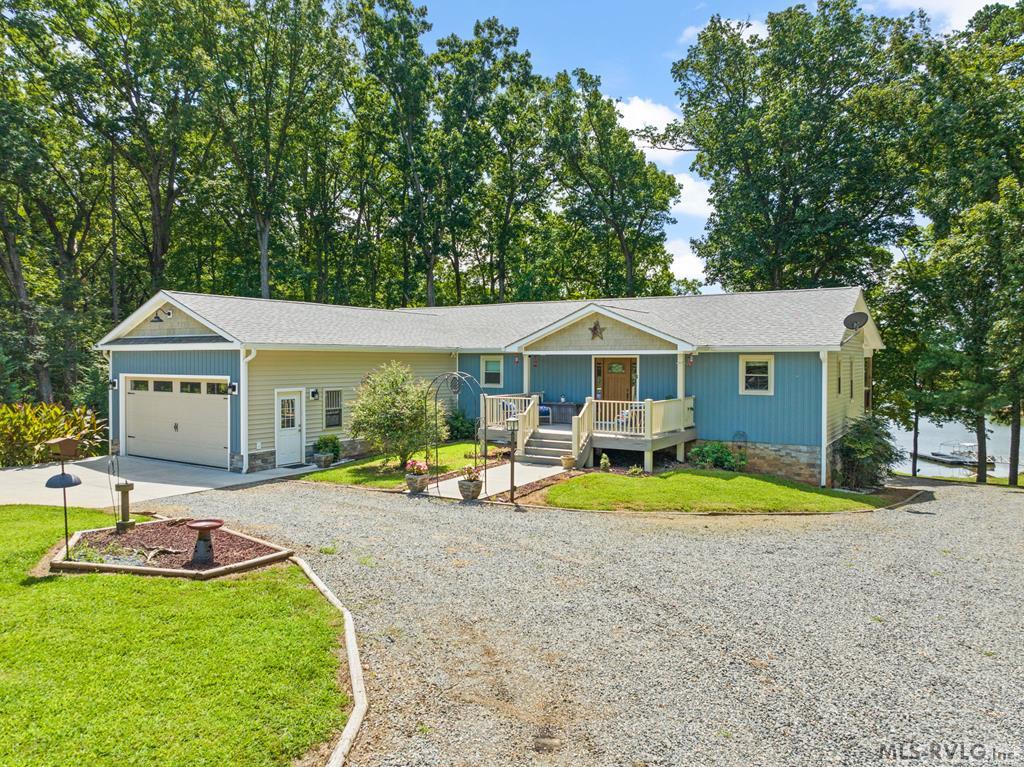 1940 Merifield Drive Property Photo 1