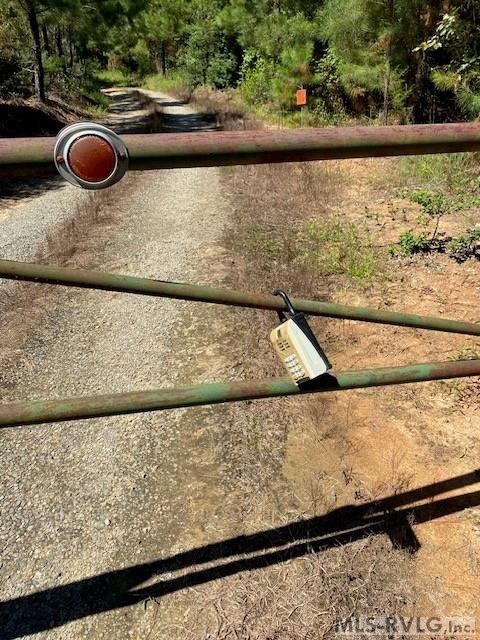 000 Coldwater Creek Property Photo 4