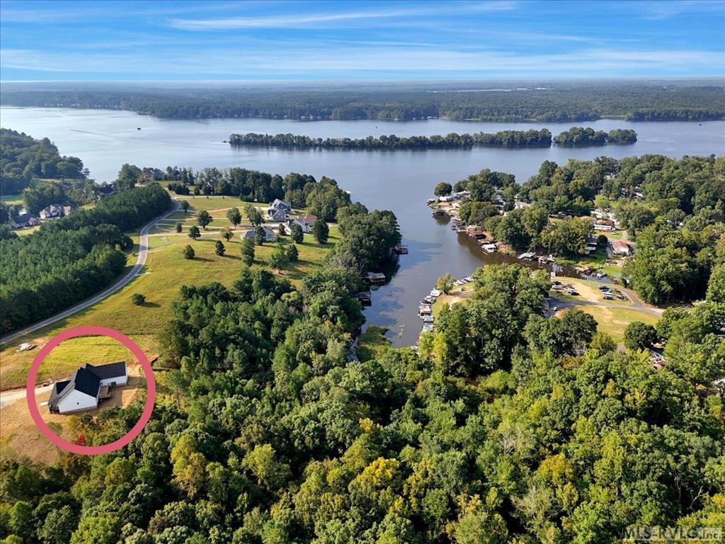 880 Starboard Drive Property Photo 1