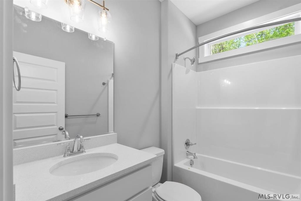 209 White Oak Court Property Photo 27