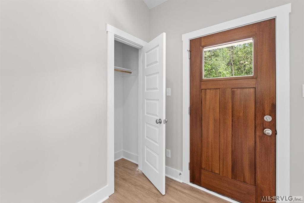 209 White Oak Court Property Photo 42