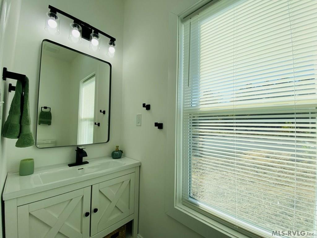 326 2nd Ave. Property Photo 18