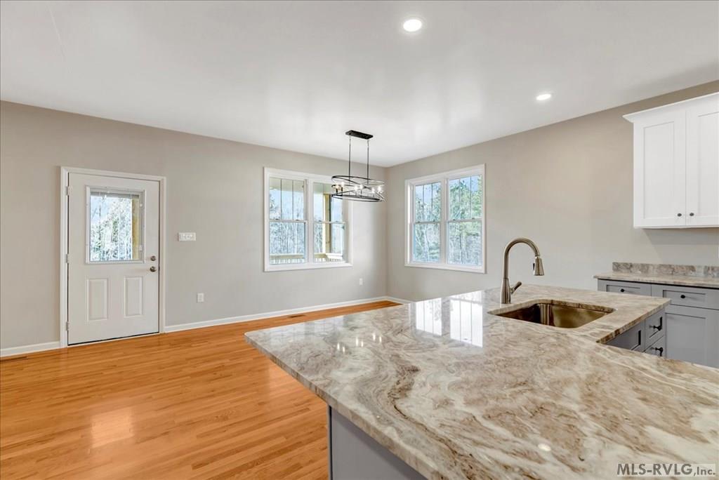 858 Starboard Drive Property Photo 11