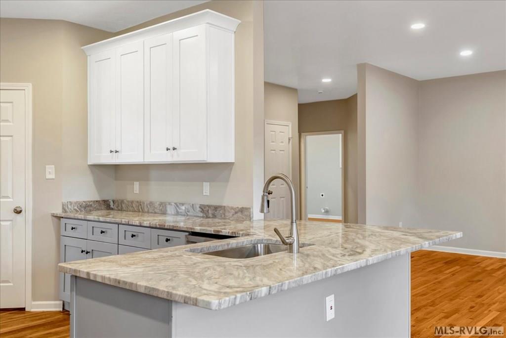 858 Starboard Drive Property Photo 14