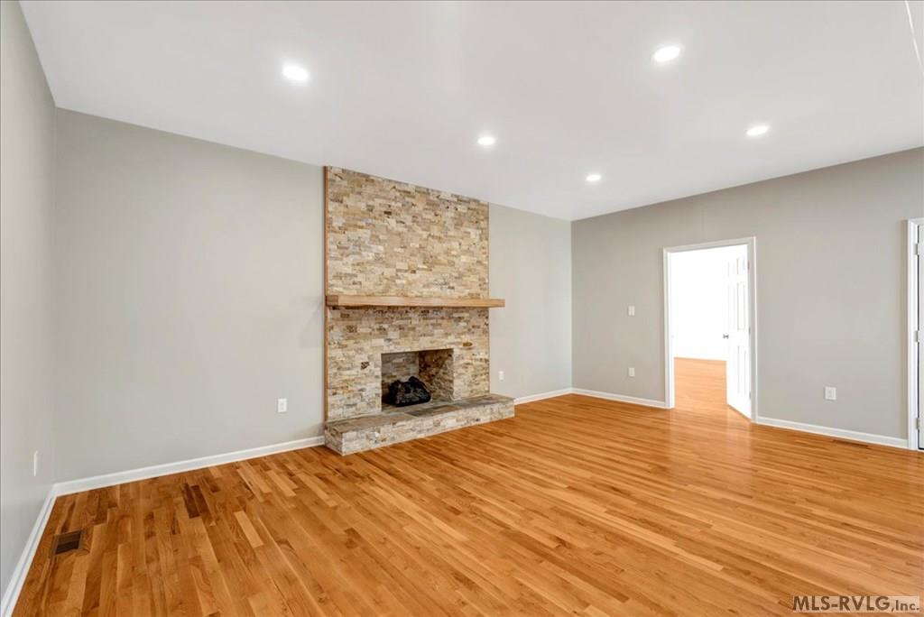 858 Starboard Drive Property Photo 17