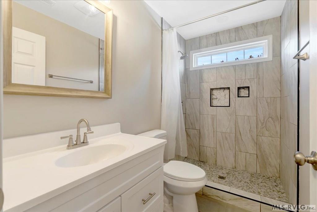 858 Starboard Drive Property Photo 35