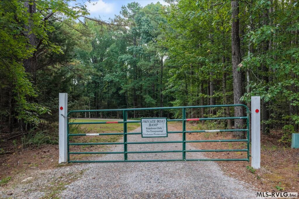 65 65 Granite Hall Dr Property Photo 11