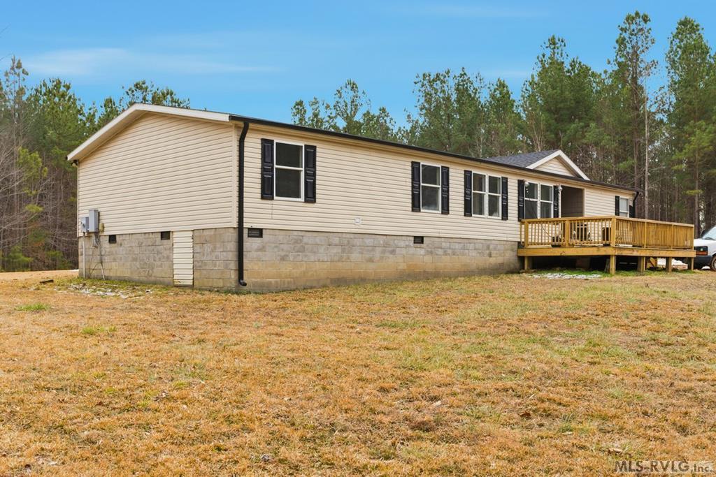 868 Wayside Road Property Photo 1