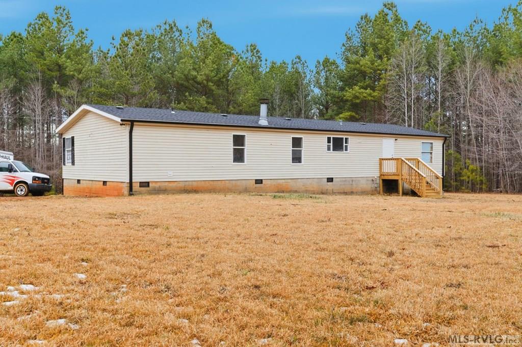868 Wayside Road Property Photo 4