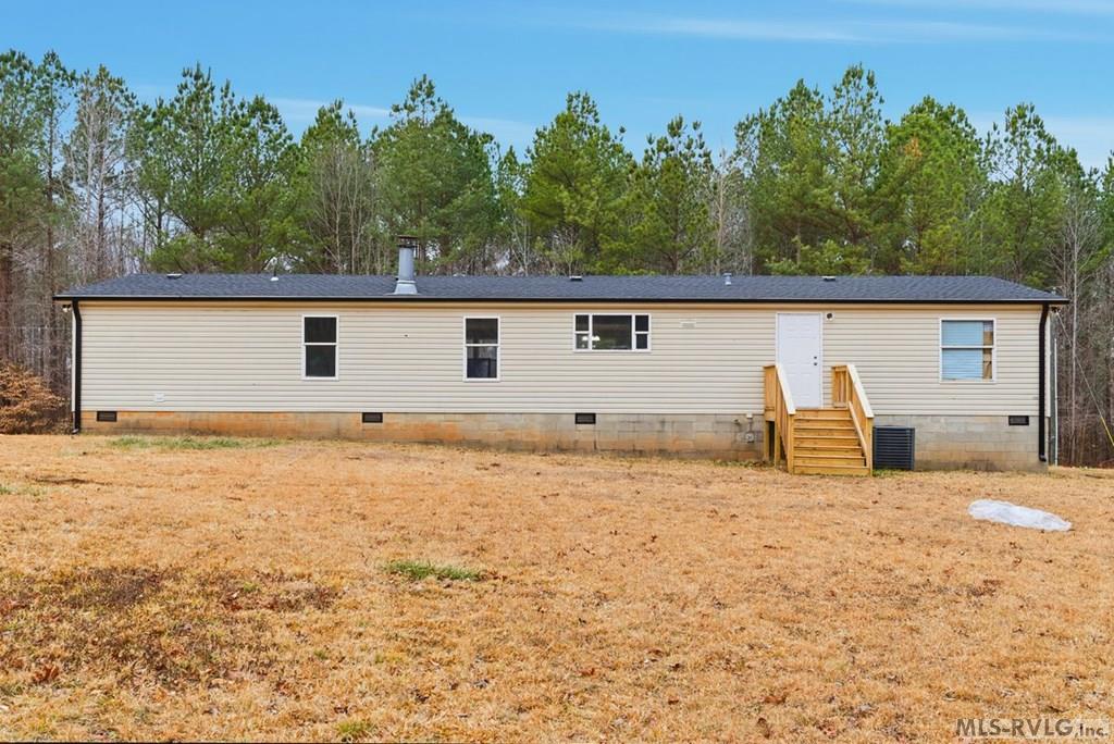 868 Wayside Road Property Photo 13