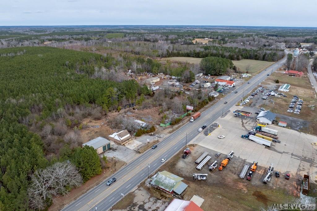 33/47/63 Piney Pond Road Property Photo 23
