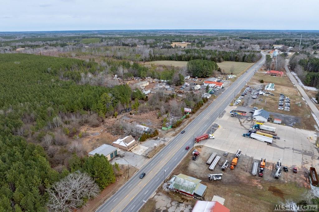 33/47/63 Piney Pond Road Property Photo 24