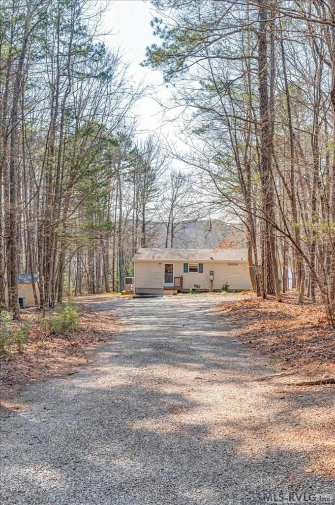 2407 Great Creek Drive Property Photo 5