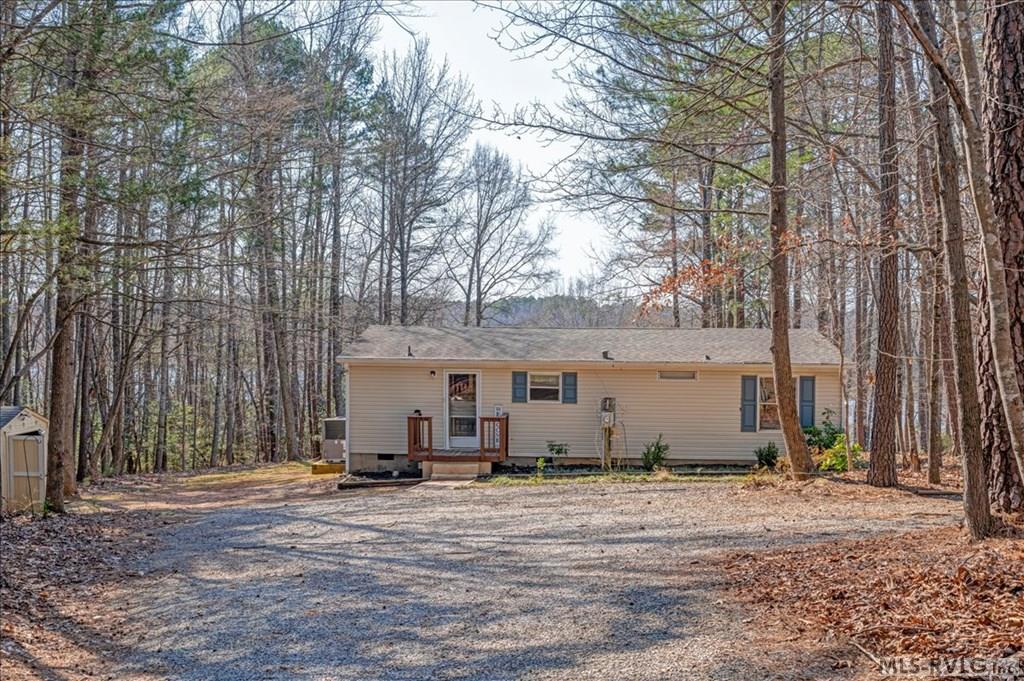 2407 Great Creek Drive Property Photo 6