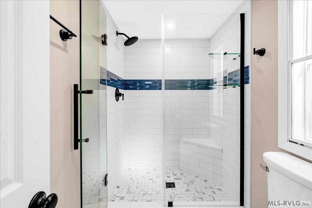 2407 Great Creek Drive Property Photo 16