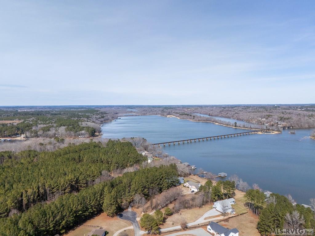 36 Shore Drive Property Photo 7