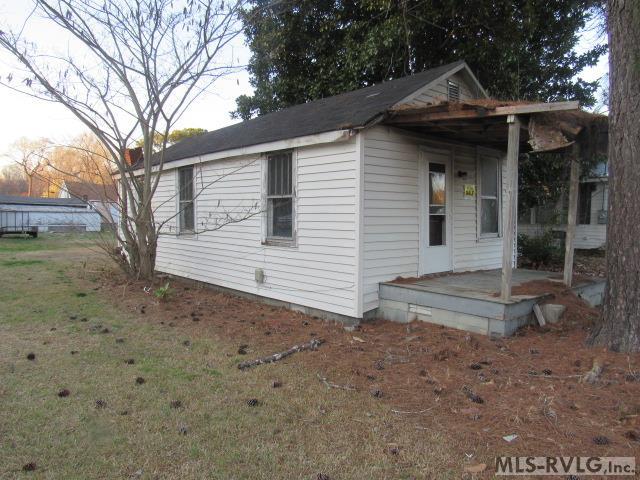 105 Lance Rd Property Photo 1