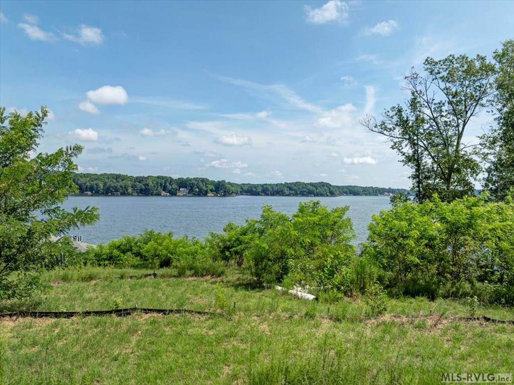 1500 Thornton Dr Property Photo 18