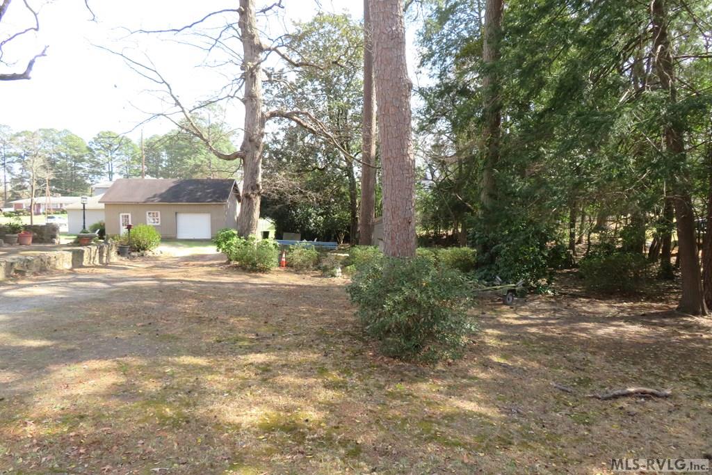 700 Henry Street Property Photo 4