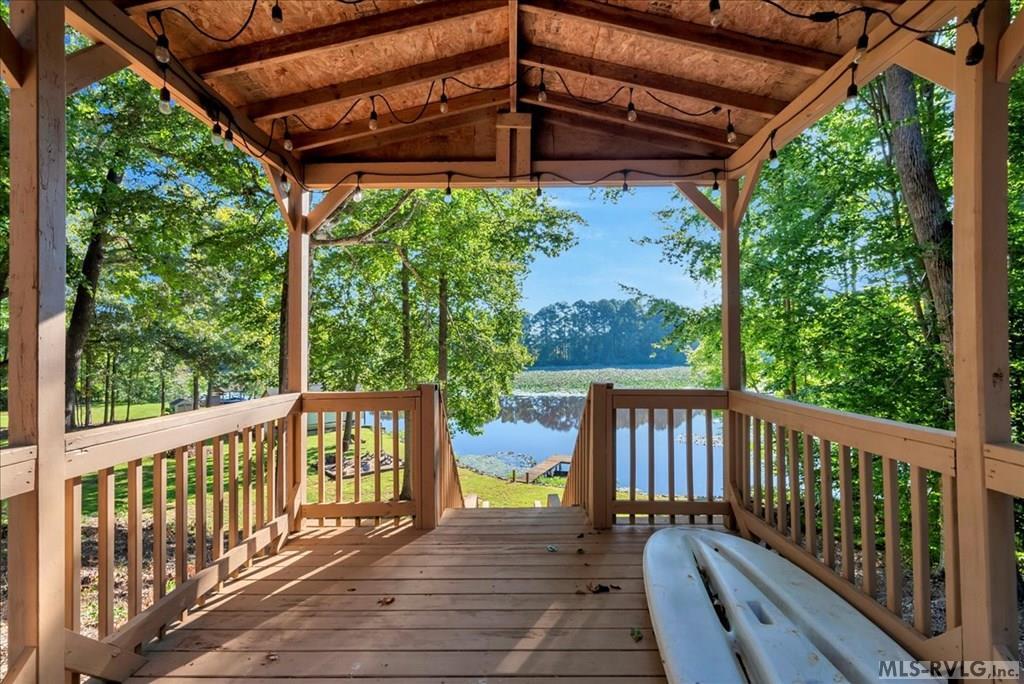 831 Hawthorne Dr. Property Image