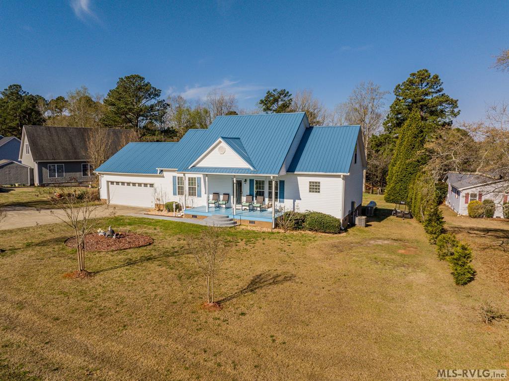 1335 Lindy Rd Property Photo 1