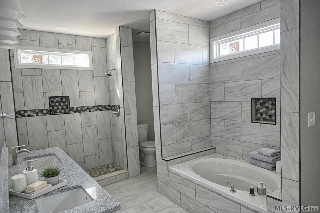 906 Starboard Drive Property Photo 9