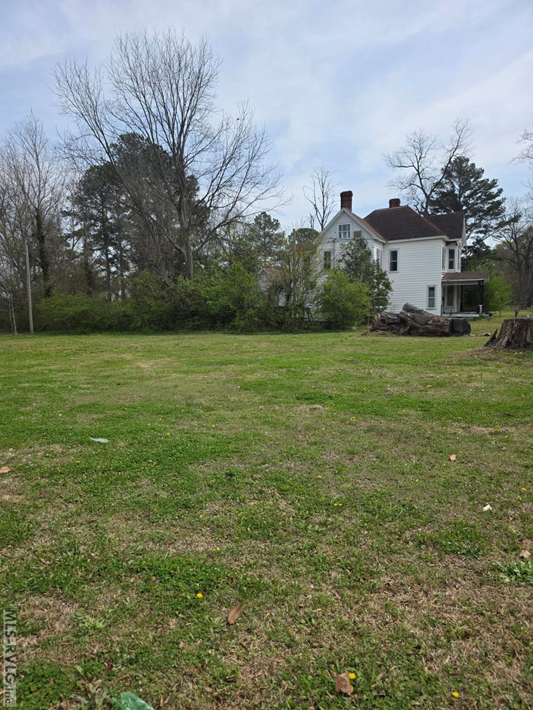 114 W. Burnette St