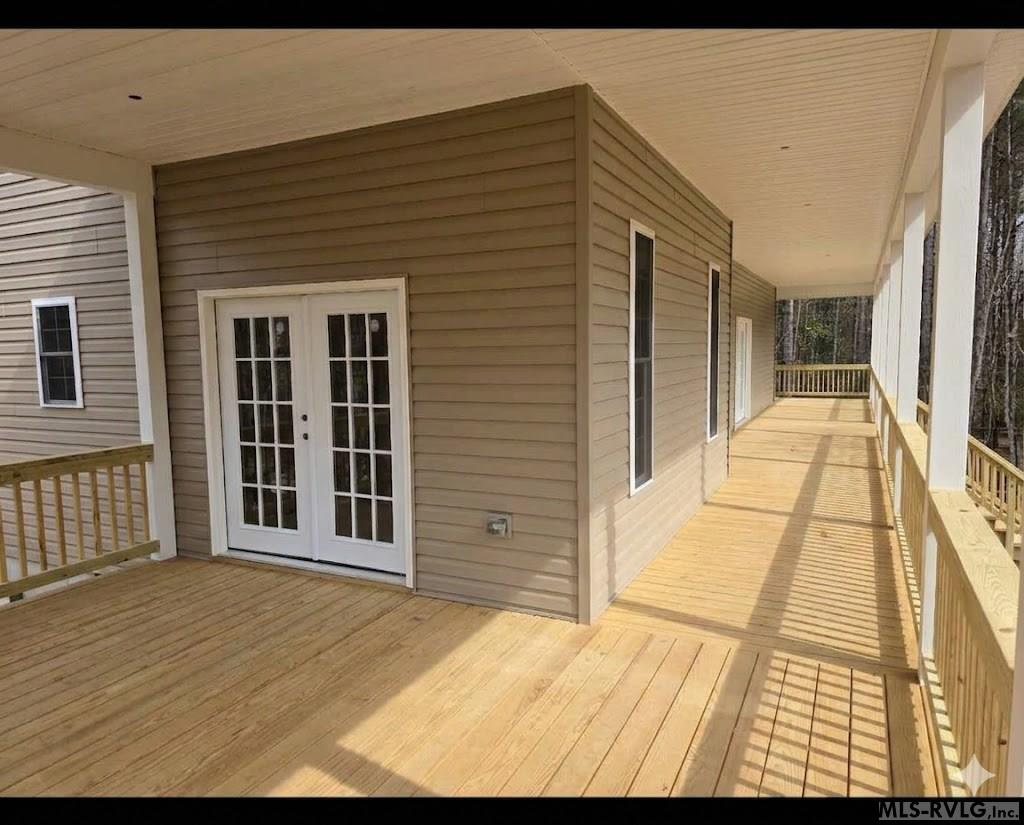150 Portside Property Photo 3