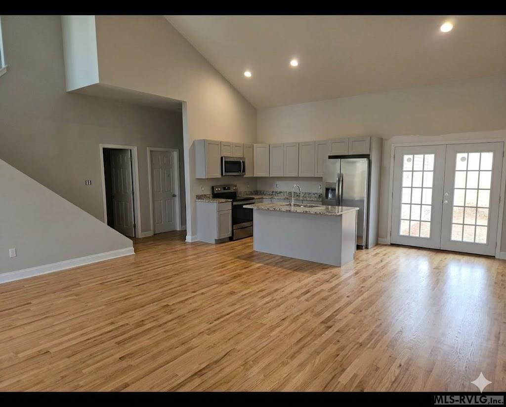 150 Portside Property Photo 4
