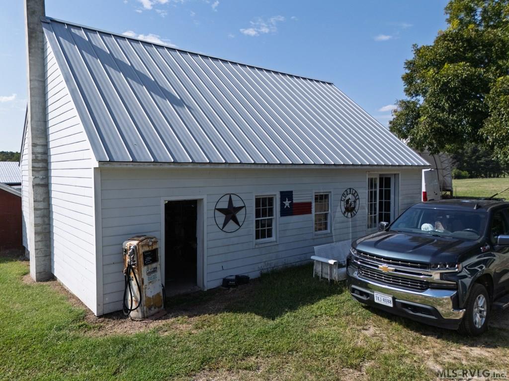 4943 Grandy Property Photo 27