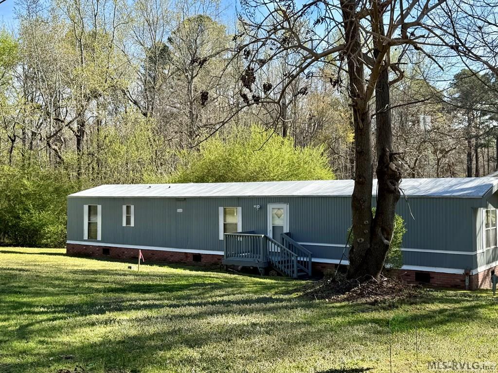 435 Brooks Crossing Property Photo 1
