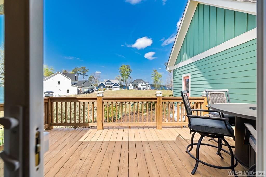 105 Society Hill Property Photo 32