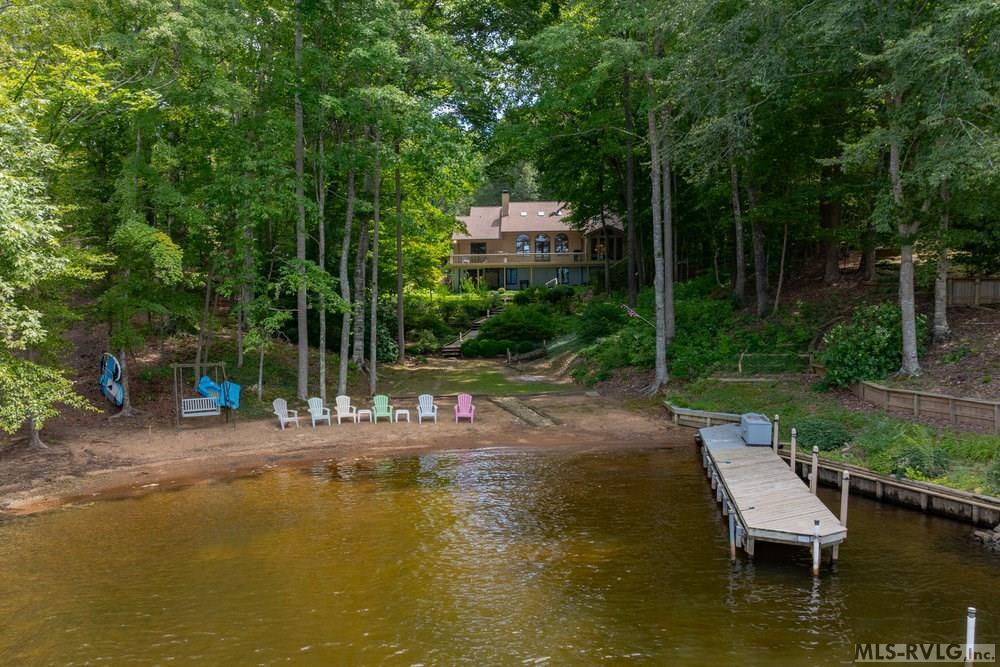 320 River Forest Dr Property Photo 1