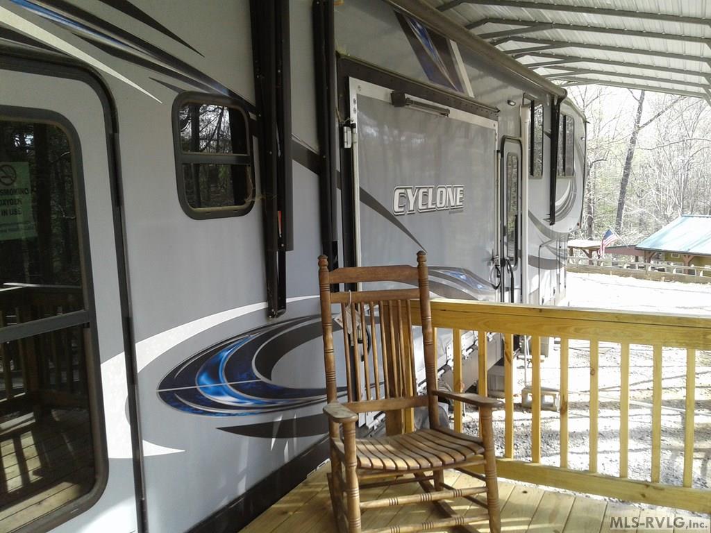 109 Des Moines Trail Property Photo 10