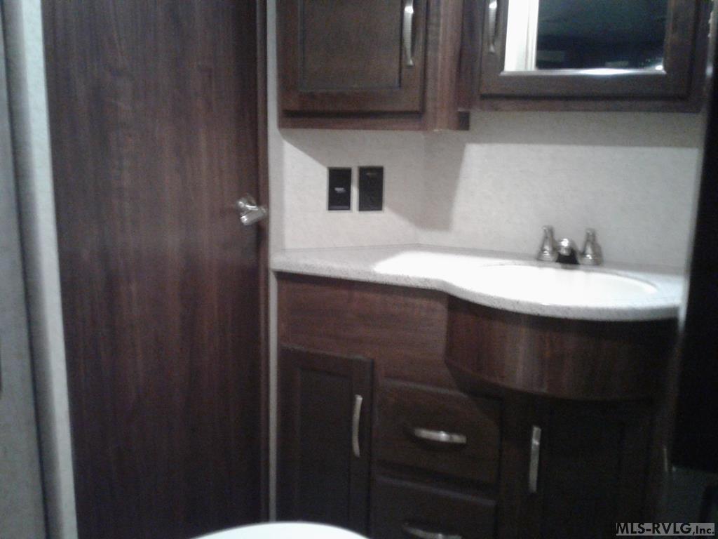 109 Des Moines Trail Property Photo 23