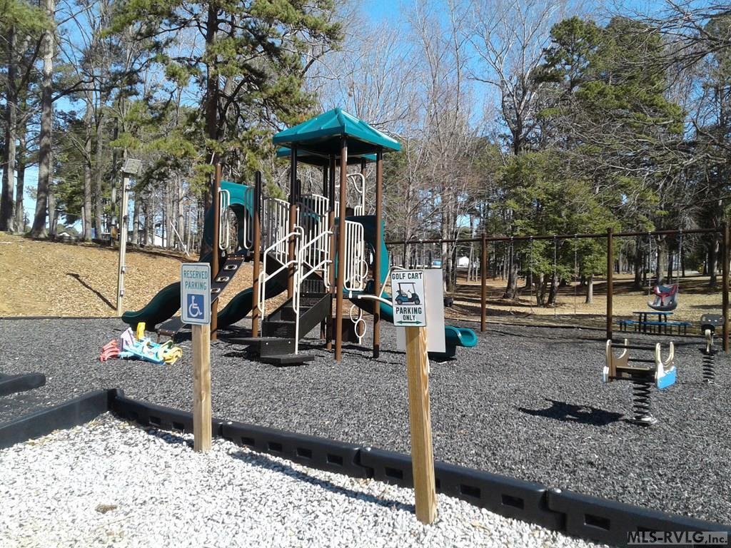 109 Des Moines Trail Property Photo 40