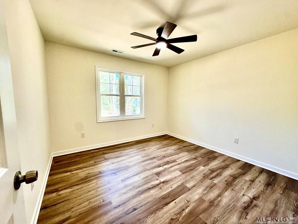 123 Hemlock Dr. Property Photo 24