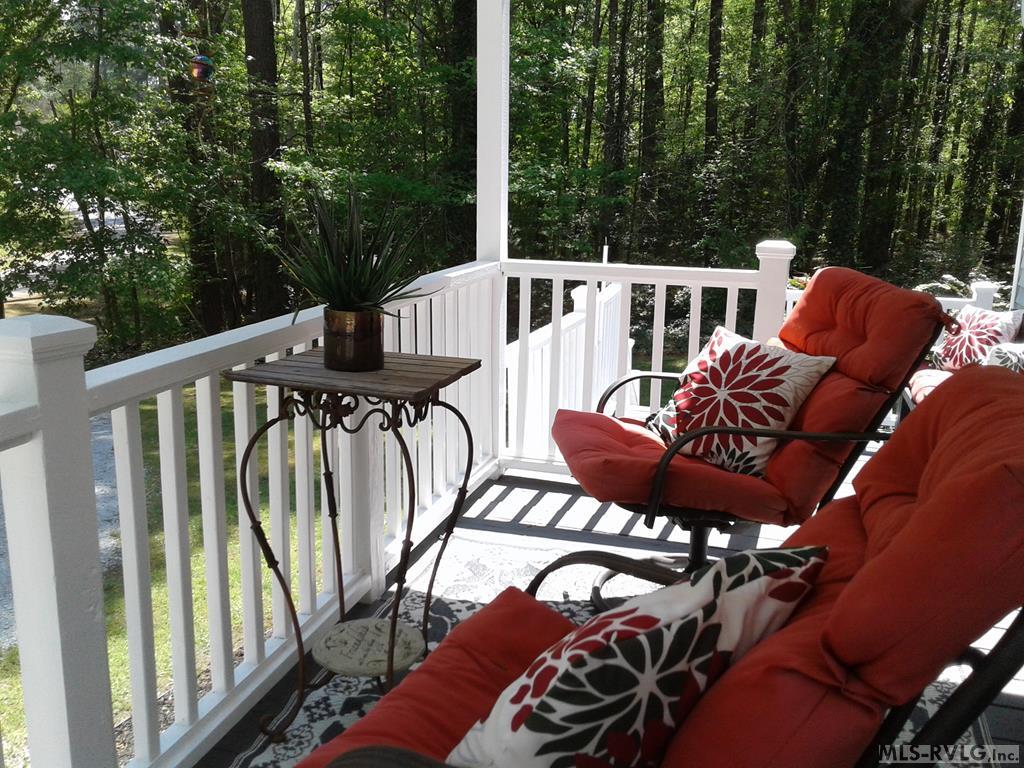 337 Longwood Drive Property Photo 2