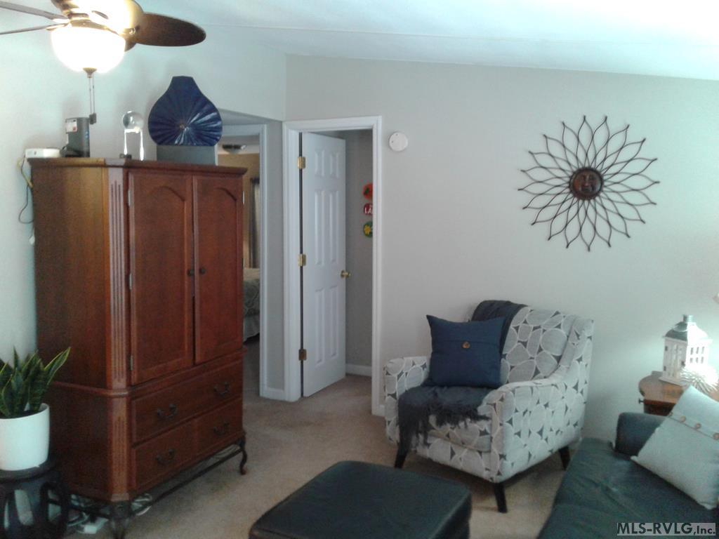 337 Longwood Drive Property Photo 7
