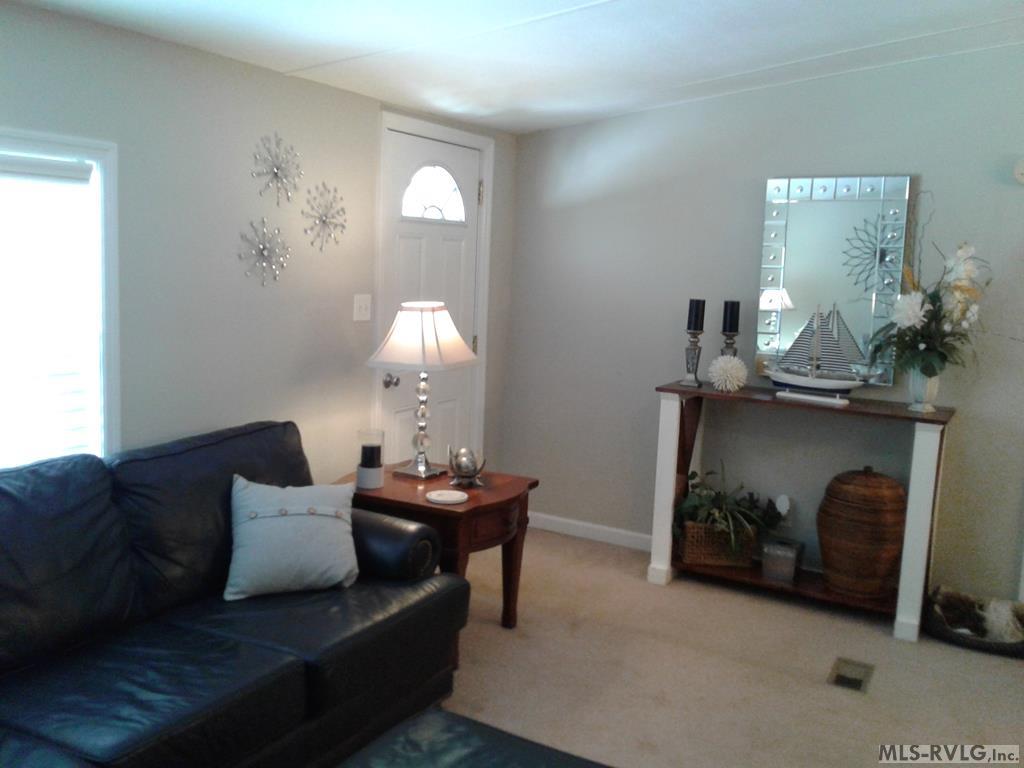 337 Longwood Drive Property Photo 8