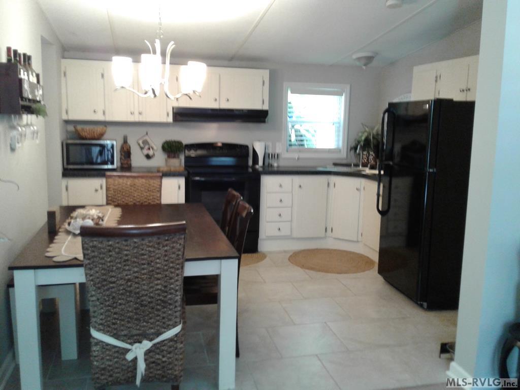 337 Longwood Drive Property Photo 9