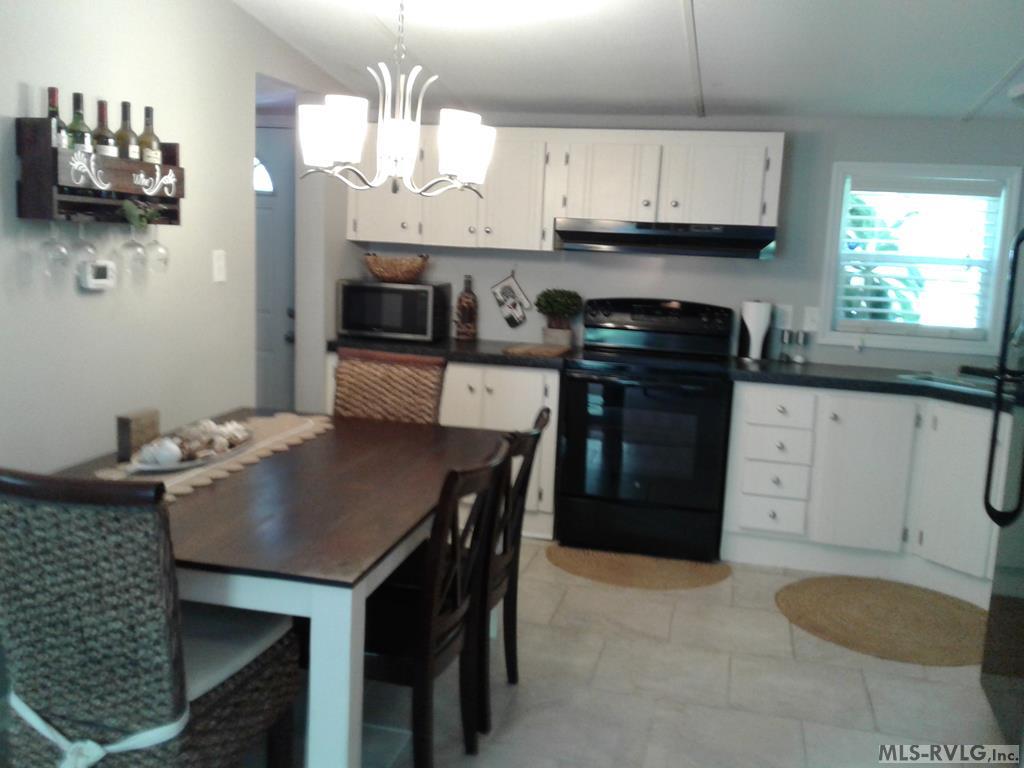 337 Longwood Drive Property Photo 10