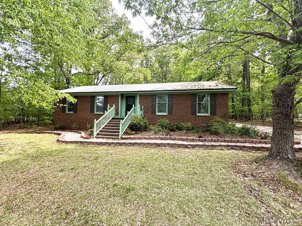 215 Lakeview Drive Property Photo 1