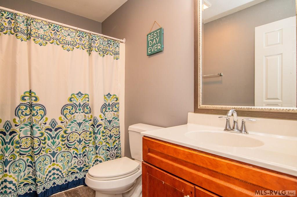 14 Canterbury Ct Property Photo 17