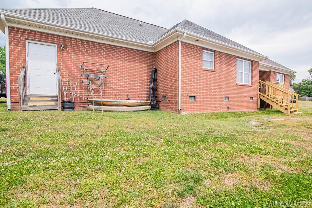 14 Canterbury Ct Property Photo 21
