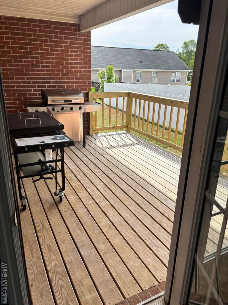 14 Canterbury Ct Property Photo 30
