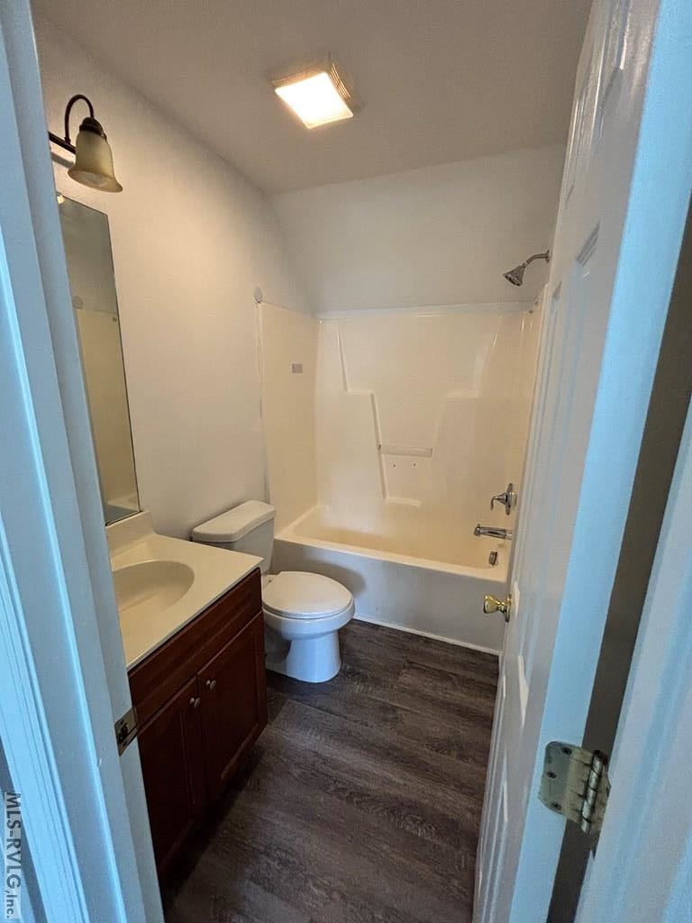 14 Canterbury Ct Property Photo 31