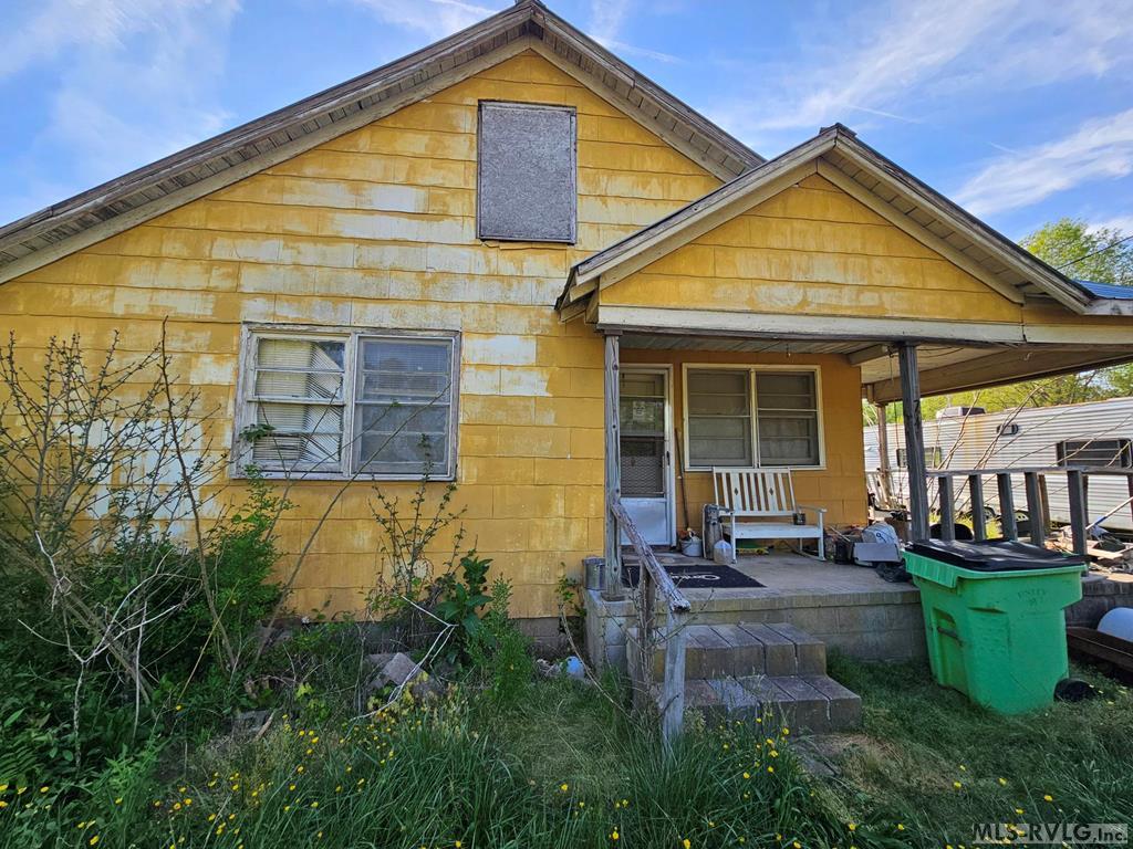 874 Roper Springs Rd Property Photo 1