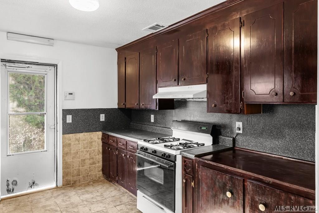 1118 Mapleton Street Property Photo 17