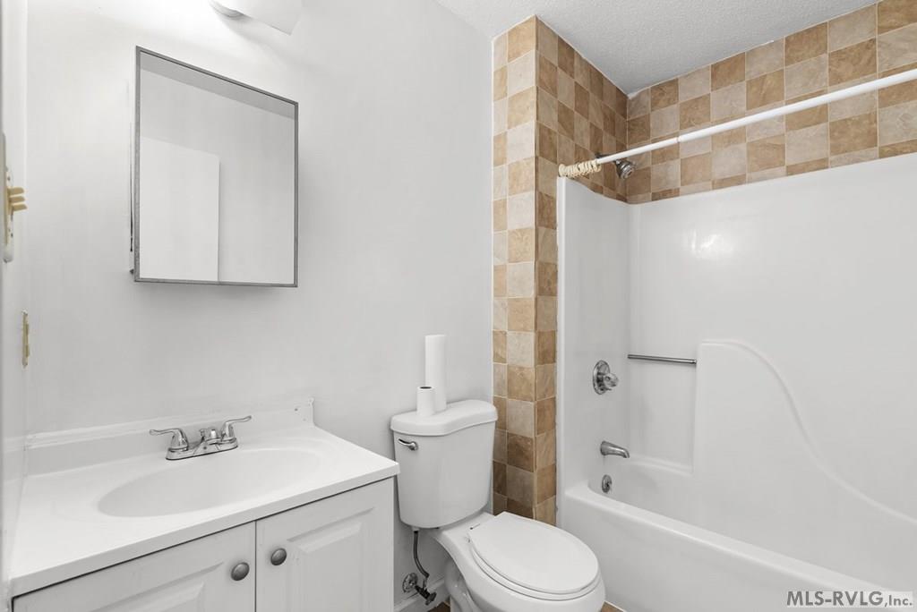 1118 Mapleton Street Property Photo 22